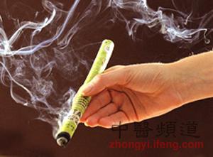 點(diǎn)擊將在新窗口查看全圖 中醫(yī)說:艾灸耳孔可治牙痛